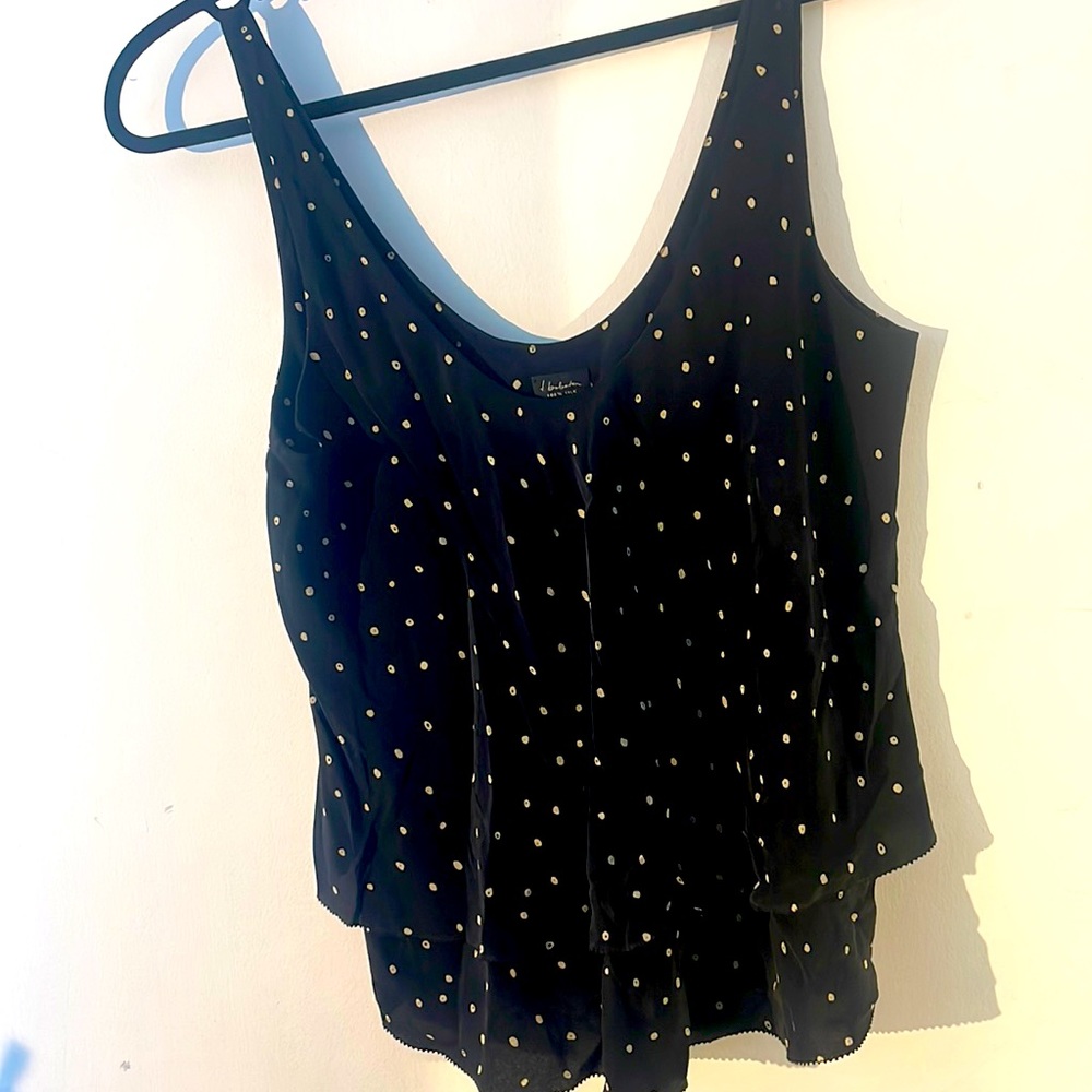 100% silk camisole/ blouse for women. Babaton size small.